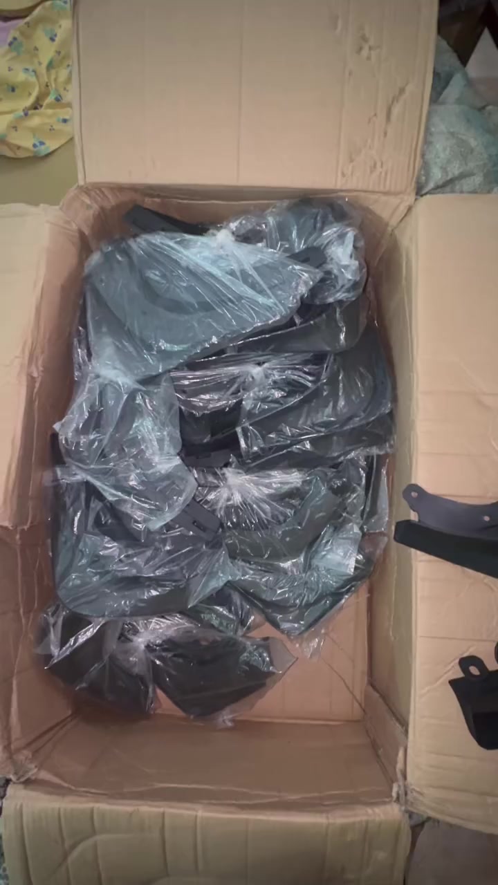 واقيات طين 
Model y 
Model 3
***********
٢٠ الف مع  توصيل 
جميع المحافضات
