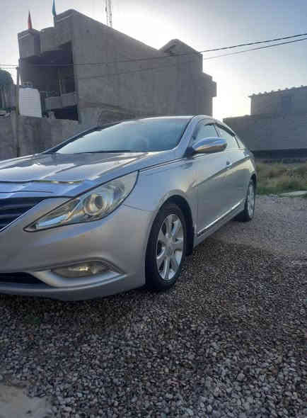 اسلام عليكم سوناتا. رقم ديالئ وارد امريكي 2011ضرربنيد وخشم لجامرلوغ صدر جديد تخم تاير جديد تدفه تبريدمواصفات كشن كهربائي جلد ابلادي تحكمات استيرن 
تشغيل بصمه ابلادي نيكلات. نضام يكو كير مكينه كفاله.
السعر 107 بيه مجال بصيط
***********
