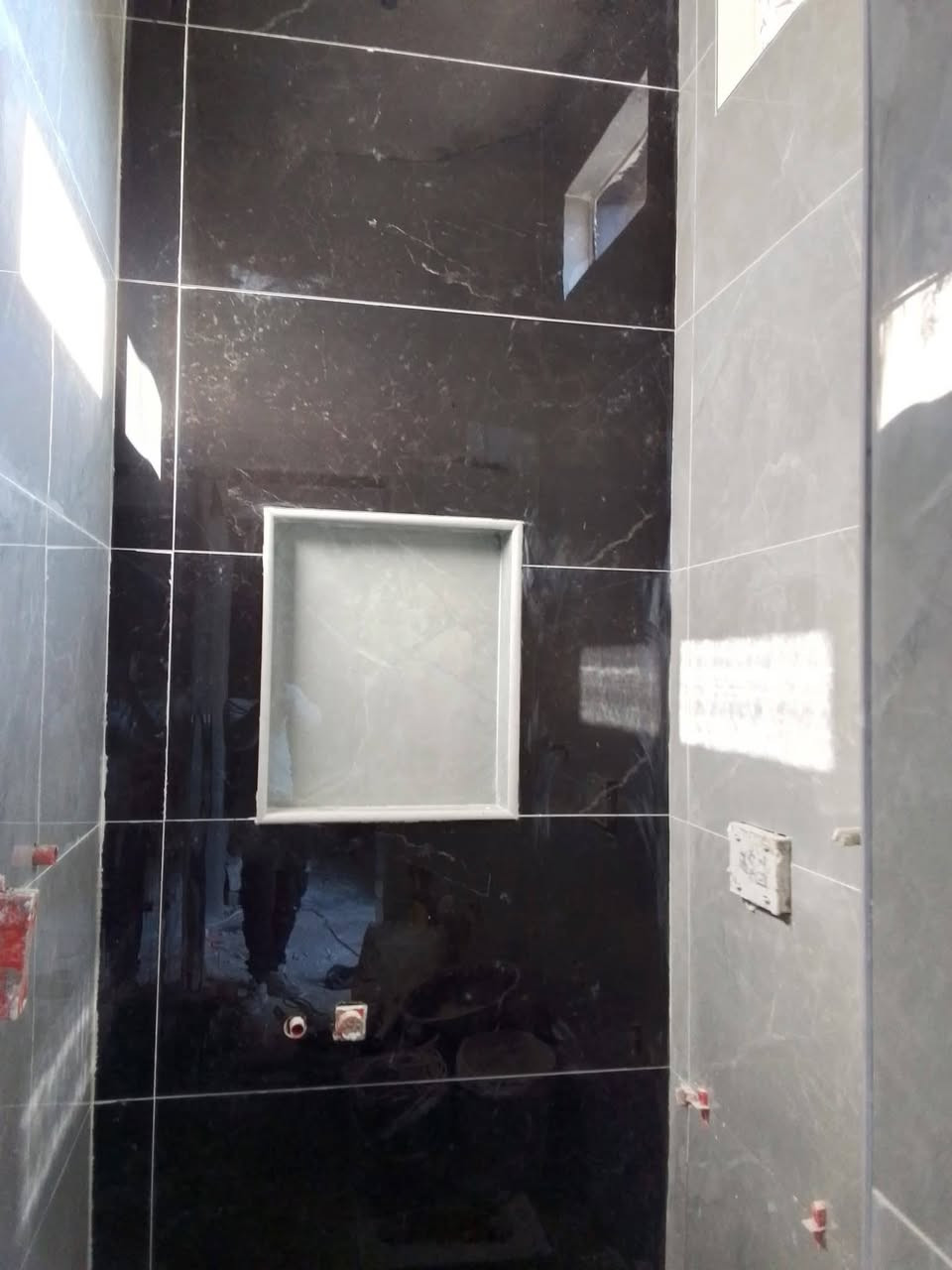 خلفه سيراميك درجه اولى
شغل ع الليزر جداري وارضي 
جميع انواع السراميك والالواح والمرمر 
مكاني ... التنومه شط العرب 
للاستفسار... ***********
