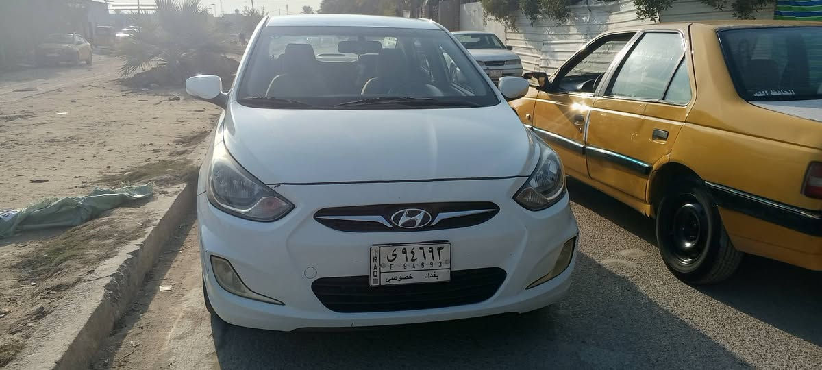 اكسنت خليجي 
موديل 2013
ماشية 104الف كيلو
محرك 1600دوش 
كير محرك مكفول 
سيارة مكفولة من الصبغ وتبديل 
بيها مكانين بارد 
سيارة جاهزة مناقصها اي شي
رقم بغداد بسمي مشروع وطني 
سعر 102 بيها مجال 
مكان بغداد جكوك 
*********** بغداد, العراق
