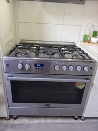 طباخ 5عيون نظيف وشغال  نقص فقط دكمة الجداحة يرادلهة تبديل مكان الغزالي...