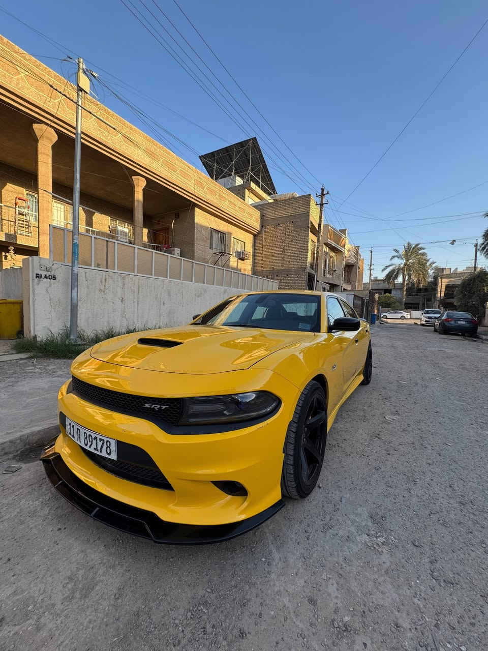 السلام عليكم 
بيع فقط
جارجر دايتونا 5700/2017
لون اصفر ليموني 
  كير محرك اكسل شرط
حادثه بنيد فقط وهنا بل عراق انطخت بل جاملغ الامامي جهة سكن وموضح بل صور
ايرباك طاك  
ماشيه ١٤٥ الف كيلو 
صدر امامي خلفي جديد
تبريد كهربائيات شرط
ويل نجمه 20  مع تخم تاير جديد
مواصفاتها كشنات كنتارا +جلد كهرباءبل اضافه تدفئه تبريد كشنتات والكشنات الخلفيه تدفئه
ستيرن هيتر +كهرباء 
خزن ميموري
شوته موبار + اويل كاجكان (بولت
كزوز بلادي اجه هوه بيها دبات سود وبس ضفتلها بوابات +داون بايب
ولف حماوه ريسنك 
مبرمج يم مصطفى ايكل
لايتاتها زارعلهن عدسات 
سياره كلش حلوه ونظيفه وبل عافيه عل ياخذها السياره بأسمي رقم بغداد الانكليزي وهزتها جديده

السعر 205  وبيها مجال
للمراسله :***********
المكان بغداد العامريه
