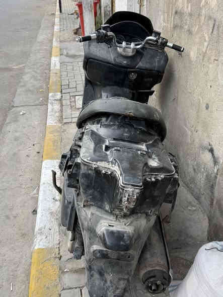 فورزه 0/8 بصمه دراجه متروكه بدلته فيت بم وشغلته شغاله نكره كهربائيات شغاله كله حماوه طبيبعي نقص بل كفرات بس صفاح بقيت الكفرات موجوده بك لايت لشاير كله موجوده فقط صفاح ماكو 
ابيع كوم حديل هل موجود سعر 350  مكاني بغداد شعب 
***********
