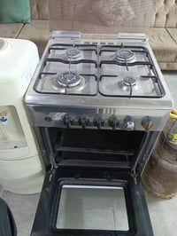 طباخ نضيف فول نضافه و علا الفحص سعر خاص 07870099082