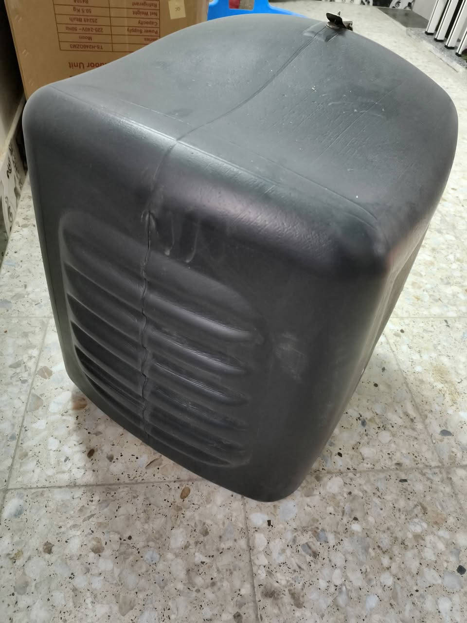 سلام عليكم صندوك جديد مامستخدم اسبوع وضميته السعر 30وبي مجال مكان مدينه الصدر 
***********
