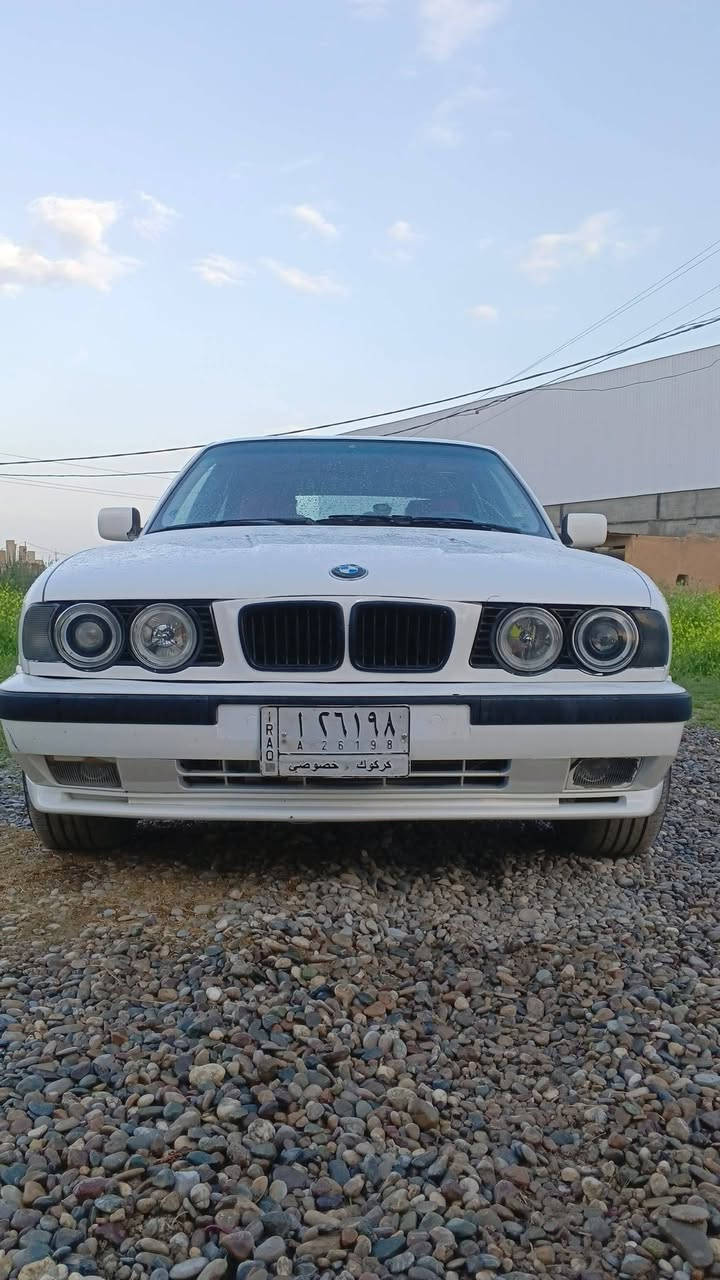 سلام عليكم BMW 525 مسكر  كير عادي موديل 89 رقم كركوك مشروع وطني ،السعر 55 عنوان كركوك الحويجه ***********
