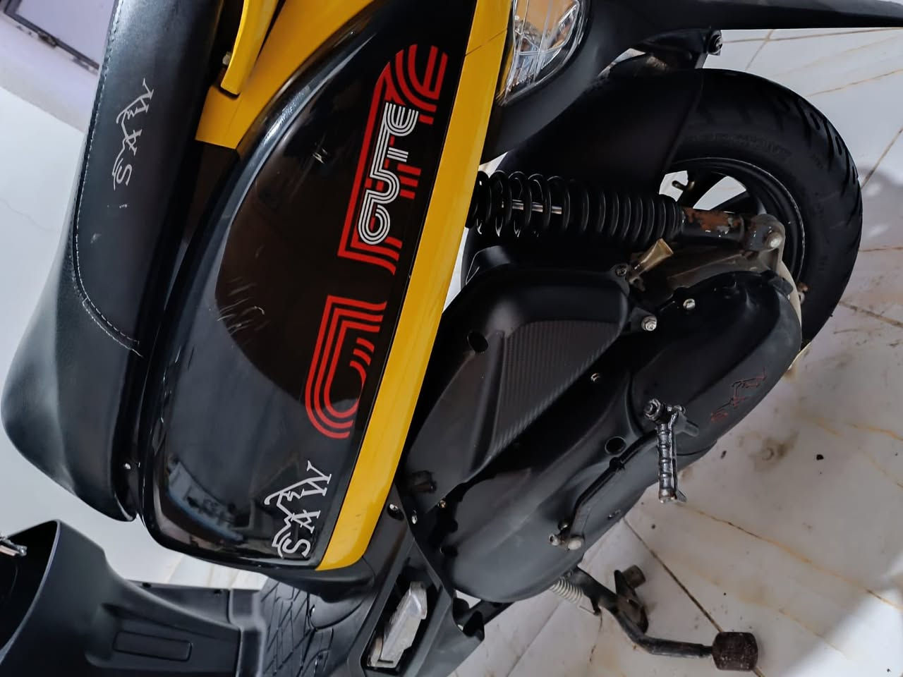 يالله السلام عليكم من رخصت لأدمن دراجه بوليس نضافه فول ما محطوط عليه صبانه الدراجه بلاد ومكفوله من كلشي وكاله الدراجه سعرها (مليون 1000000) وبيه مجال للشرايه وبخدمته رقم صاحب الدراجه ***********
