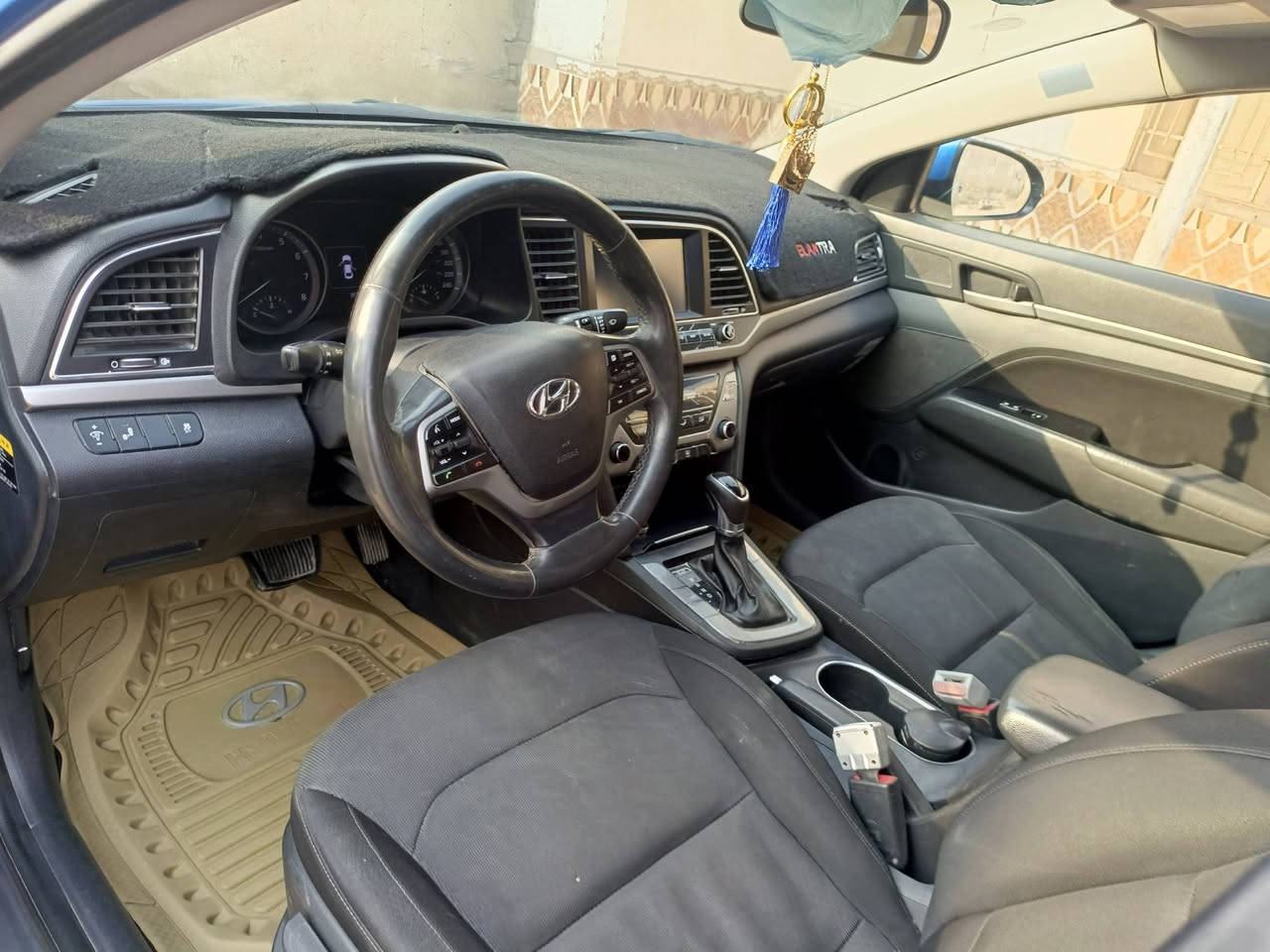 سلام عليكم النتره 2018 امريكي
مكينه 2000 دوش  شرط سونار ملحق بصوره 
تدفه 
تبريد
تدفة كشنات
تحكم ستيرن 
قفل سرعه 
رارد جانبي 

مكان ناصريه سوق الشيوخ 

الاستفسار اتصل عل رقم ( ***********)
