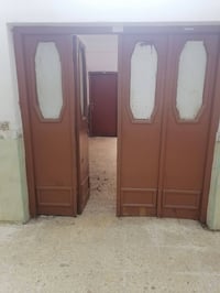 بيبان خشب صاج عدد ٣ للبيع نظيفات وباب استقبال دفتريه وبيبان بي بي سي ع...