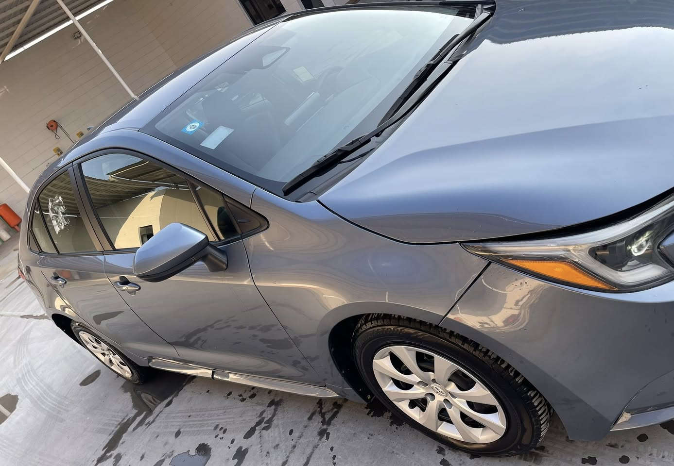 السلام عليكم كورلا هايبرد امريكي 
موديل 2024رقم بغداد جديد باسمي 
السيارة ماشية 15 الف
 مكينة 1800  هايبرد 
 كروس سرعة تحديد مسار تحكم ستيرن كامرا دوارا
حادثهة موضح بصورة صبغ  بنيد وجاملغ امامي ايسر وجاملغ خلفي ايسر بدون دواخل 
 سيارة نضيفة كلش مناقصهة شي
السعر 154$
للاستفسار ***********
مكان السيارة بغداد الدورة او البياع
