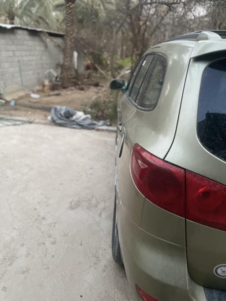 السلام عليكم سياره سنتافي موديل ٢٠٠٧ مكينه وكير جدد
تخم تاير جديد كشره حلو ونضيف صبغ عام للجماليه 
١٠٥ وبيها مجال المكان كربلاء عون مكلف بلنشر رقم صاحب السياره***********
