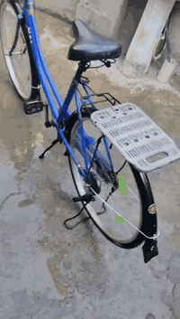 السلام عليكم بيسكل للبيع السعر 50 قفل  *********** واتساب
