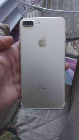 السلام عليكم سفن بلاس مبدل فقط بطاريه 93 ذاكره 128 الباقي كلشي شغال نت اتصال بلاتوث بصمه شغاله بيع او مراوس ايفون فقط مكاني بغداد دوره ***********
