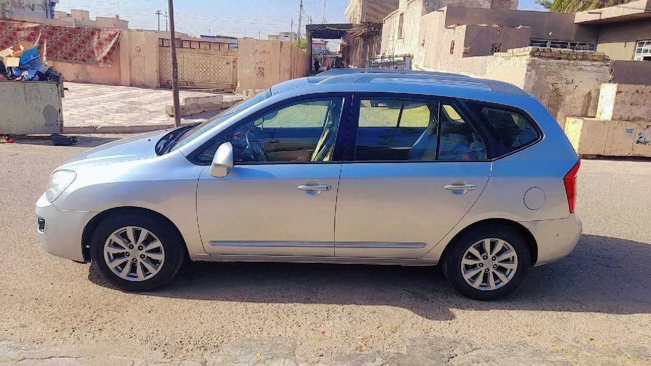 كياء كارنز  خليجي موديل
2012 بغداد ابسمي سنوية لغاية
29  بيها ٣ قطع صبغ الجهة اليسرى
محرك وكير وحدادية واطارات كلها
جديدة منظومة تبريد قبل شهر 
شادها تبريد خير من الله السيارة حلوة وجديدة من الداخل والخارج
تليفون ***********
