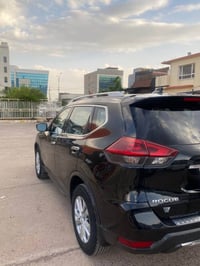 نيسان روج • ٢٠١٨ • ٩٠٠٠٠ كم