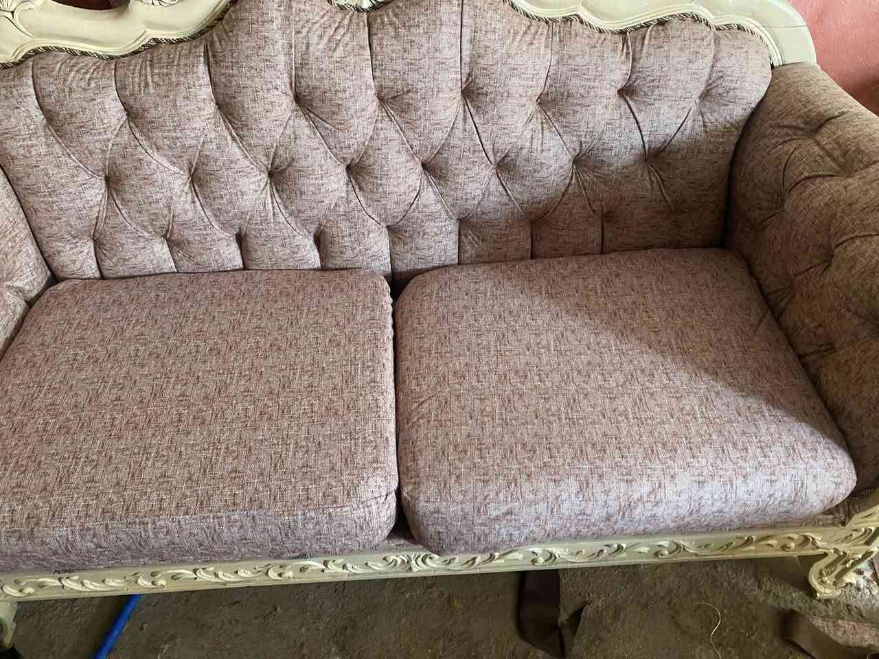 *سلام عليكم 🫡 
*دوشمة الطائي .
*لتصليح جميع القنفات التركي والعراقي 
*جميع  موديلات القماش والأوان موجوده 
*تبديل  يده إذا ماعجبتك موديله 
*تغير موديل التخم إلى حديث 
* أضافه سفنج خشب 
*أضافه رجلين حسب الطلب 
* ⁠توصيل  مجاني يمنه ناخذه ونرجعه 
* ⁠وتساب  فقط 

***********
