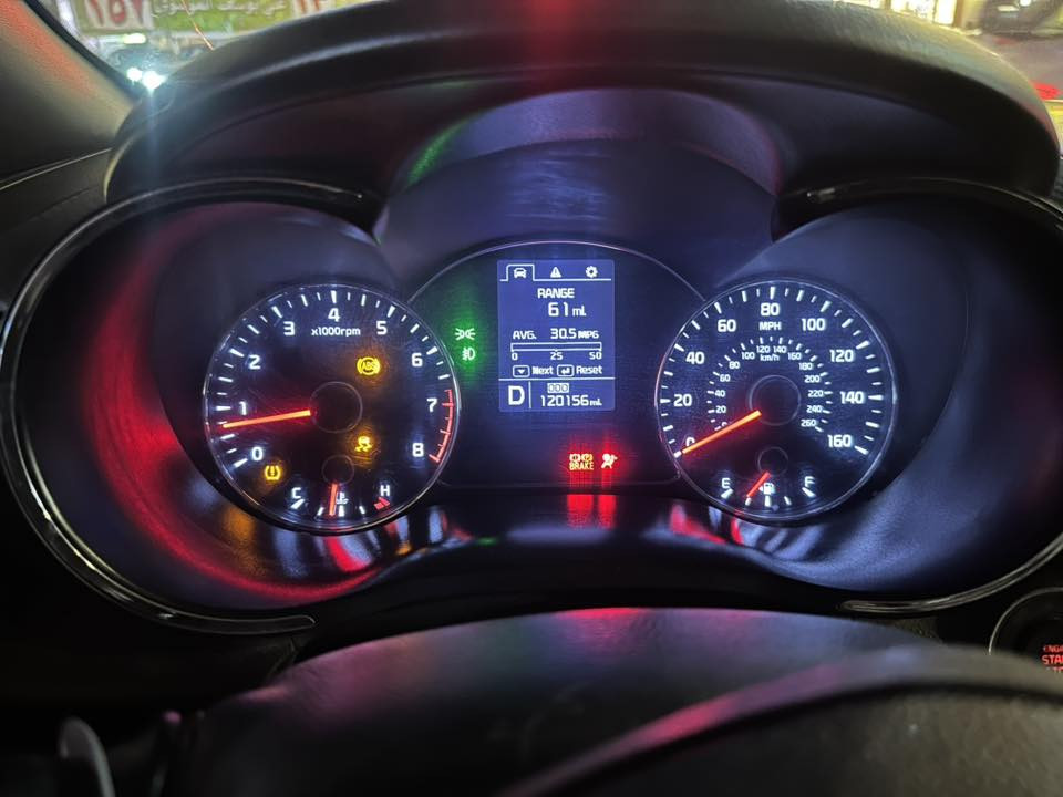 مواصفات
كشنات جلد تدفئة تبريد
كشن السائق كهرباء خزن ميموري
فتحة
ستيرن تدفئة
محرك2000 gdi
ترحيب عند الاقتراب
بصمة تشغيل وابواب
وبقية المواصفات المعروفة 
السعر 110
للاستفسار الاتصال ***********غير متواجد على الفيس
