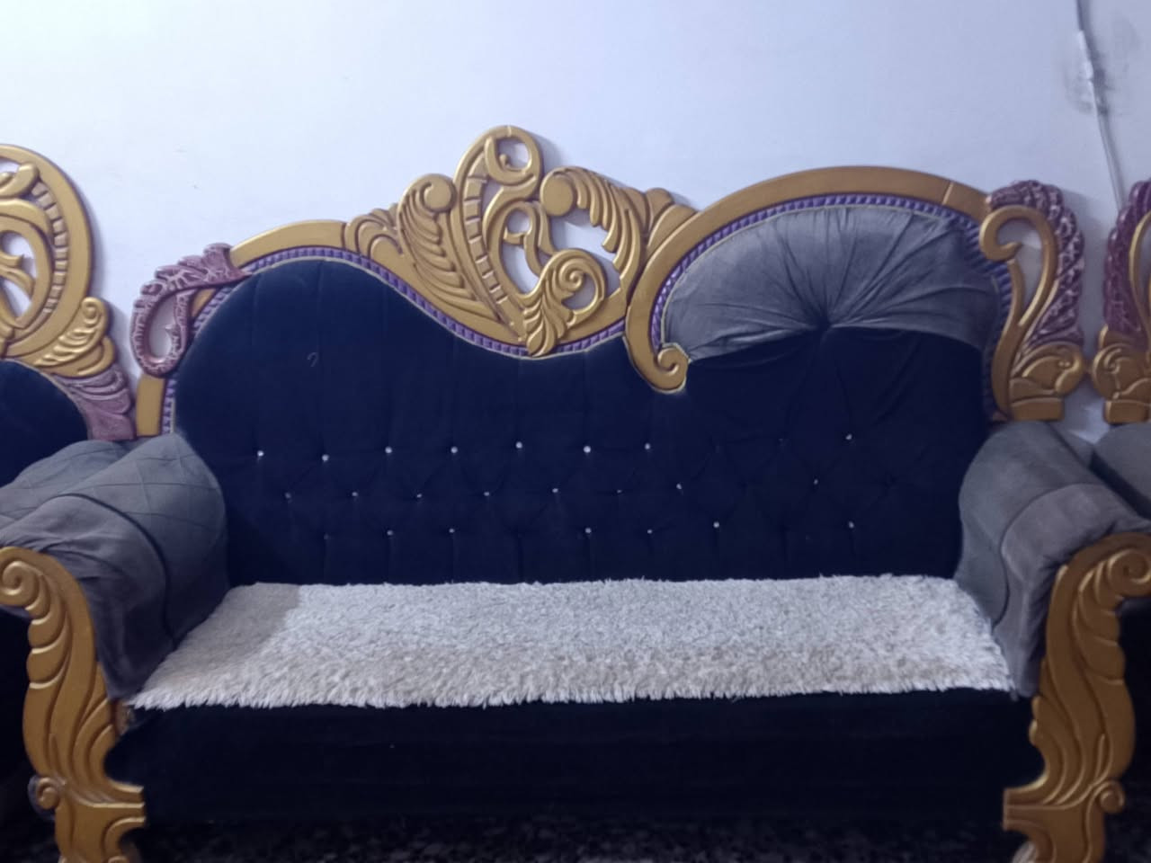 سلام عليكم تخم ملكي وزن الثقيل خشب بي ضرر بسيطة سعر 300 بي مجال
   مكان بغداد شارع الجزيرة


**إذا كنت صاحب هذا الإعلان وتريد حذفه لأي سبب، رجاءا أرسل رسالة إلى الدعم الفني**