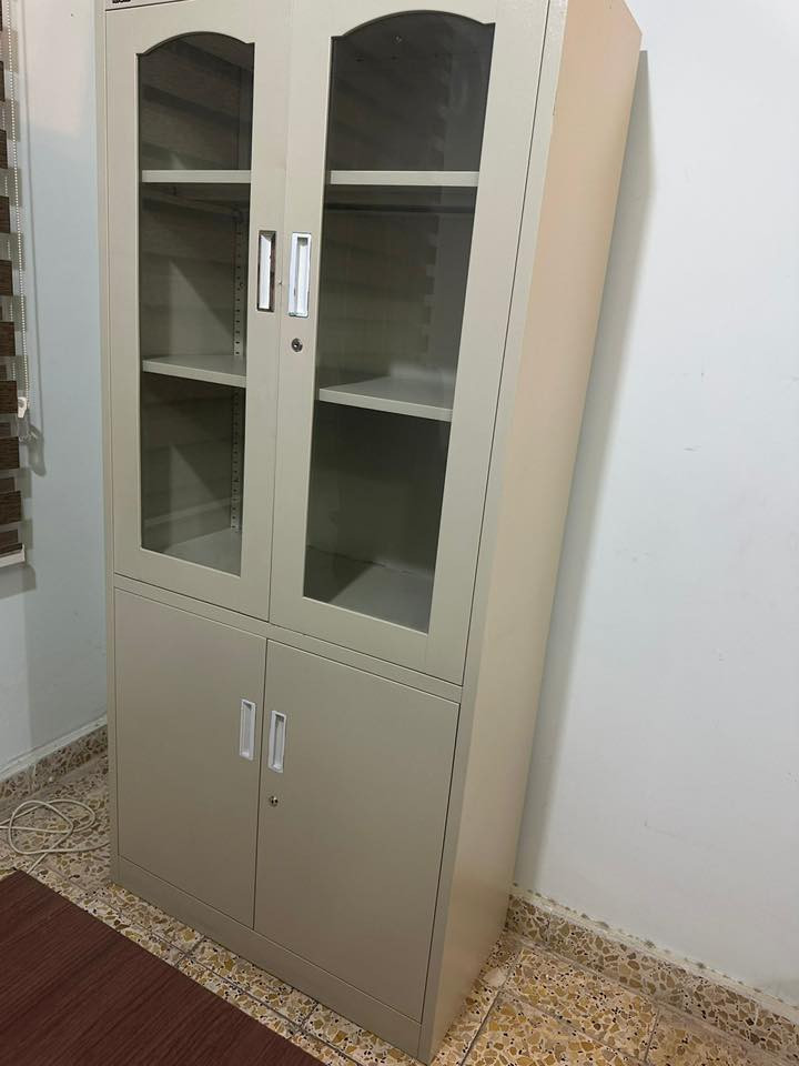 اثاث مكتبي جديد وبي مستعمل للبيع عنواني الجادرية ***********
