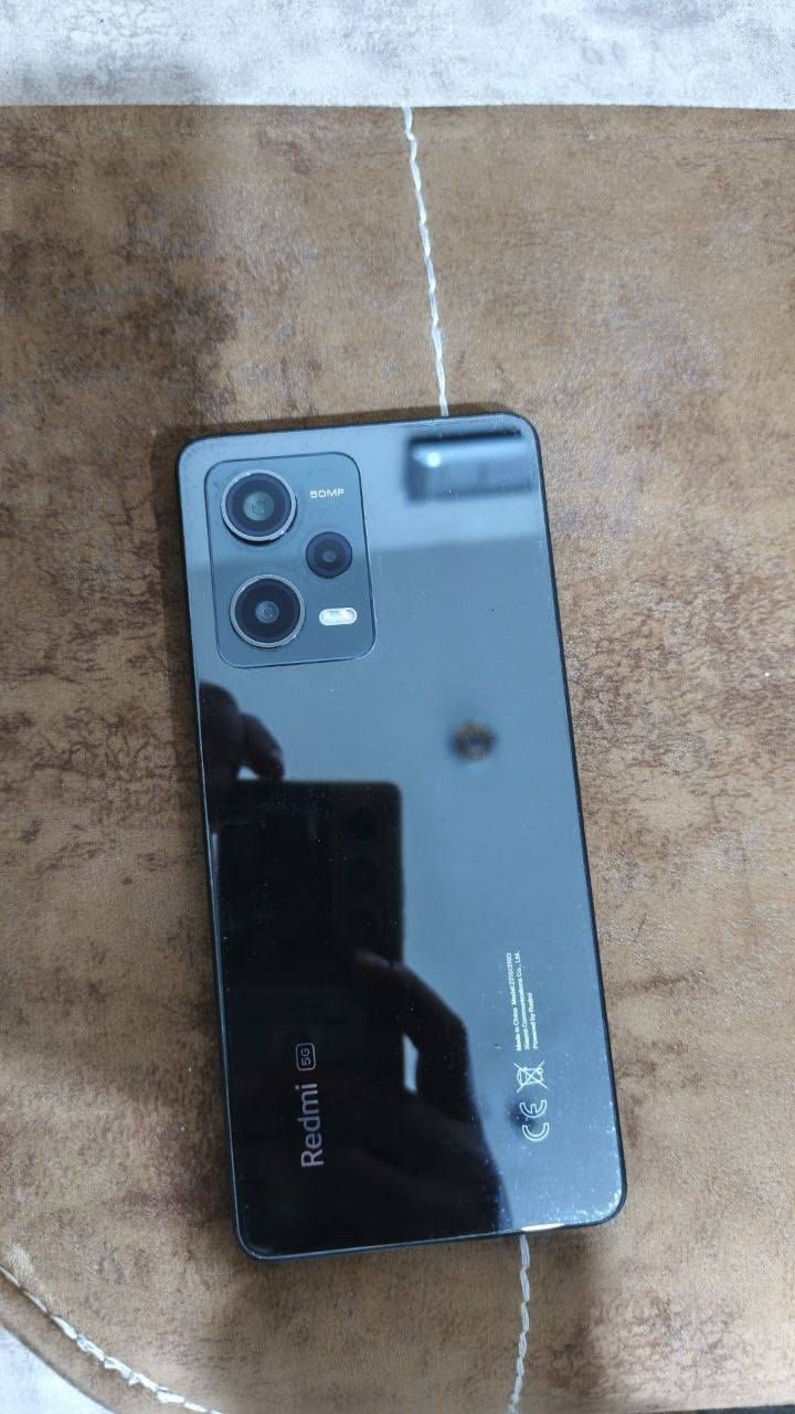 ريدمي نوت 12برو 5G يشغل 60 فريم كامرته 50 ميكه بكسل الشاشه 120 هرتز بطاريته 5000 بسرعة 67 واط النضافه 90بلميه على وضع الشركه السعر 275/ ***********
