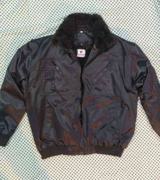 السلام عليكم 
قطع باله  اوربي نضافه 💯 
توصيل موجود لجميع المحافظات 

كل قطعه وسعرها لتواصل والحجز. خاص او واتساب. 

 ***********
