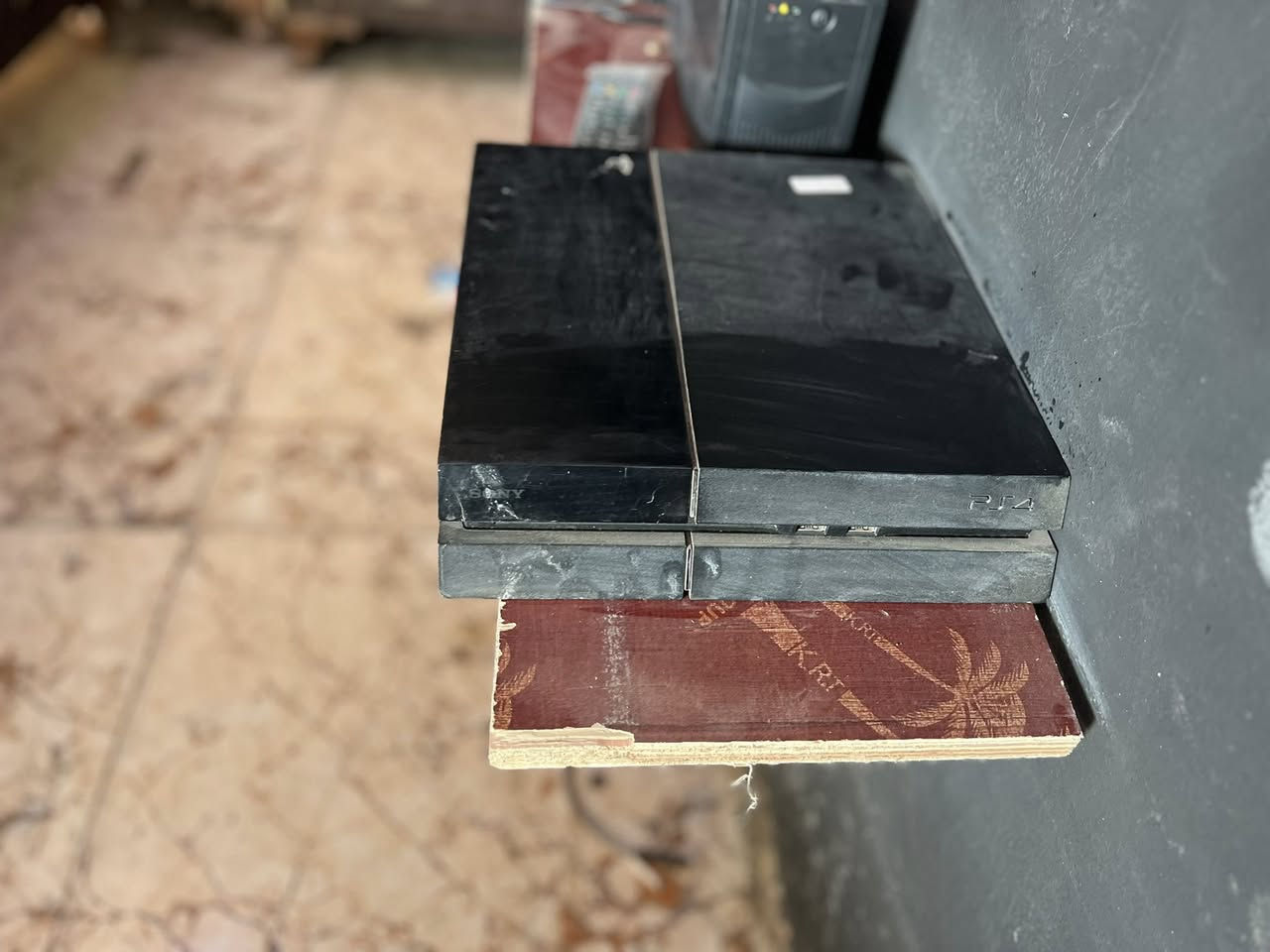 سلام عليكم 2 بلي 4 للبيع 
ملحقات كامله جوستك 2 
السعر الواحد270 وبي مجال 
مكاني بعقوبه التحرير ***********
