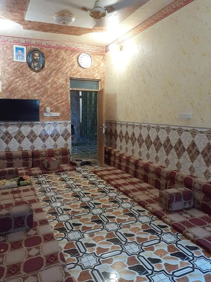 السلام عليكم 

عقار للبيع _  حي الامين الاول  _ البيت على ساحه 

مساحه العقار _ 125متر 

بناء حديث :

_غرفه+صاله +استقبال +مطبخ +كراج سياره 

للاستفسار الاتصال على الرق***********

تابع الصفحة لتصلك جميع العروض

مستعدون لعرض وتسويق عقاراتكم ماعليكم سوئ أرسال التفاصيل علئ الخاص
