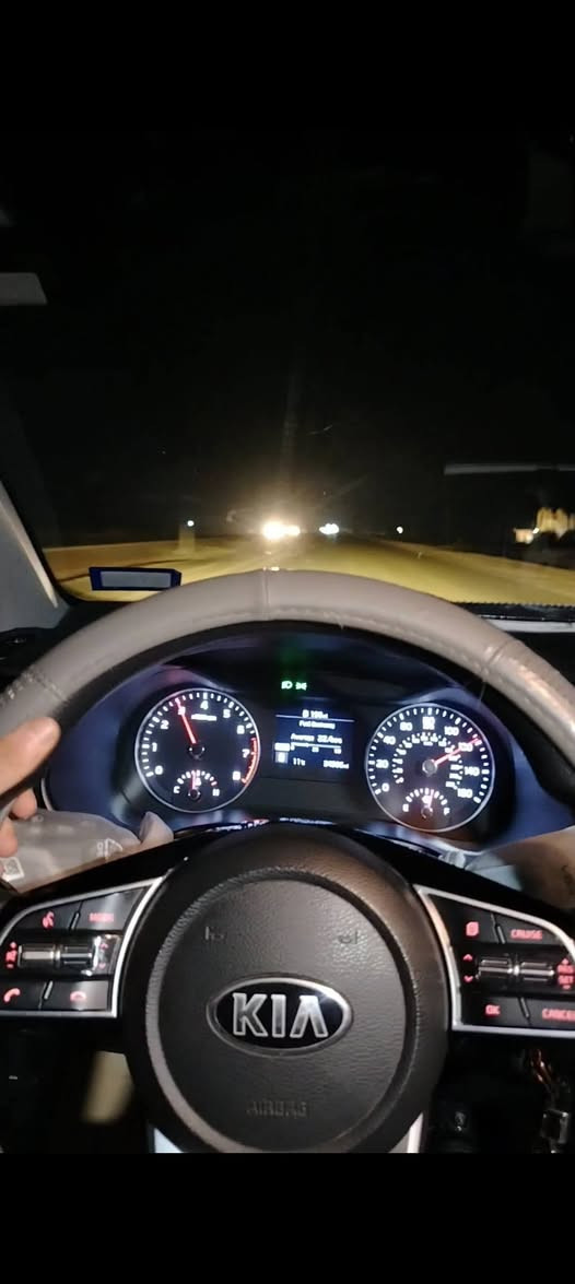 سلام عليكم ورحمة الله وبركاتو
للبيع كيا فورتي 2021 وارد امريكي كلين تايتل كتلوكات الشركة بيهة سويجين ماشية ٣٥ الف السيارة مال جنايي نضربت جاملغ غلفي كد شبر باردد وتكحيل خفيف صورة الضربة موجودة الباقي مكفولة من شخط هاذة السونار قبل الضربة نص فول رادار حساس كامرة دوارة شاشة جبيرة شاشت اعطال عداد الكتروني تحديد مسار كروز سرعة فول تحكم ستيرن مانع انزلاق ٣ مودات قيادة سبورت عادي نورمال للاستفسار اكثر اتصل على الارقام
*********** /***********
مكان ديالى
