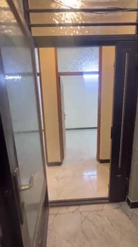 مكتب حلم للتطوير العقاري  شقه للايجار 450 تحتوي على غرفة نوم وصاله وخد...