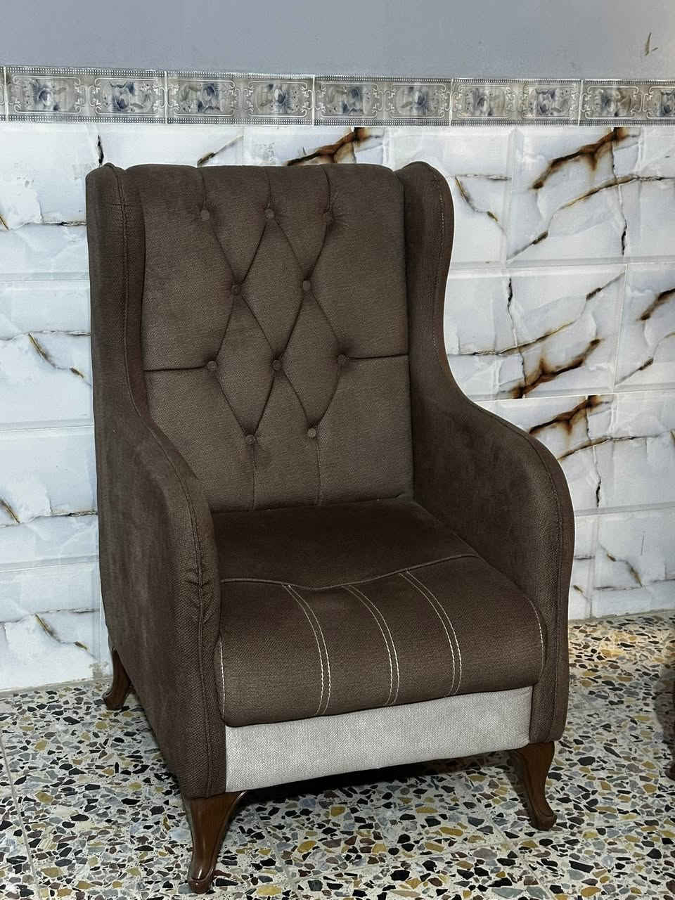 تخم قنفات 5 مقاعد جديد جداً غير مستخدم الا قليل 

السعر ب١٧٥ الف المكان بغداد الشعب 
رقمي للاتصال ***********
