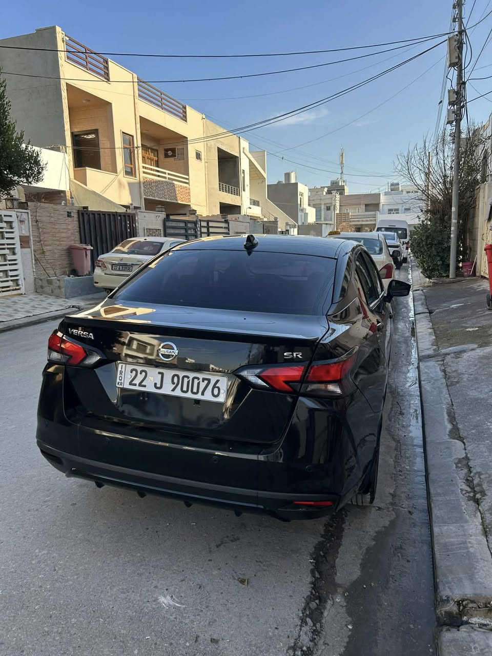 نيسان فيرسا SR 2022 فول مواصفات
رادار امامي خلفي اشاير بل مرايه بصمه تشغيل عن بعد 

رقم وسنويه جديد شرط التحويل ماشيه 88 مايل قطعتين صبخ بدون دواخل باب خلف السايق +ونص الجاملغ الخلفي السايق 

مكان السياره اربيل السعر 125 وبيها مجال بسيط

رقم تلفون *********** واتساب موجود
