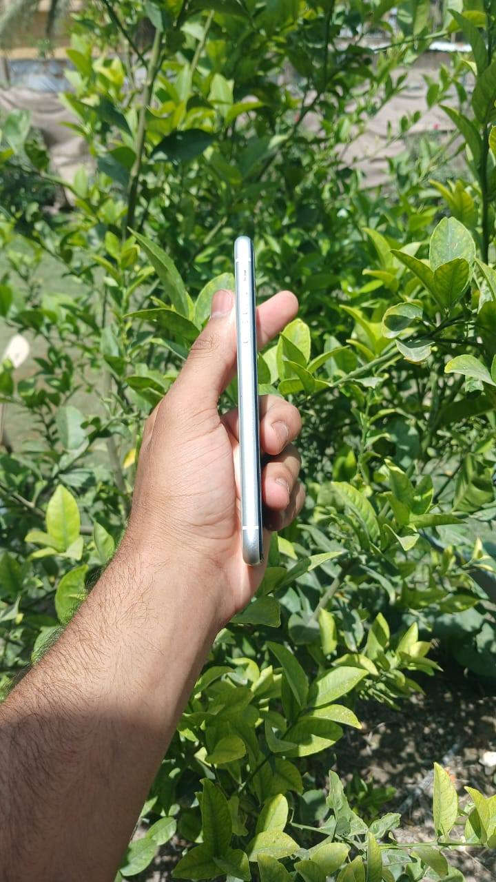 ايفون 11عادي
مبدل شاشه وبطاريه وكاله 
ذاكره 128 بطاريه 100
 فيس أيدي شغال للمراوس بهونر x9c فقط


**إذا كنت صاحب هذا الإعلان وتريد حذفه لأي سبب، رجاءا أرسل رسالة إلى الدعم الفني**