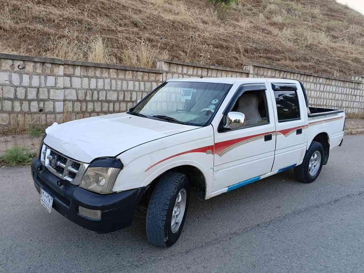 پیکاب گۆناو. مەکینە بەخ
گێرو مەکینەو ئەکسلی لۆک
بۆیاخی نیە دەعمو لێداری نیە
تەبرید. خایسو ڕزیوی نیە
چوار تایەی لۆک مەنەفێست فسفۆڕ
سعری خوار هەر هەموو بازاڕ 
24کەڵا
***********
