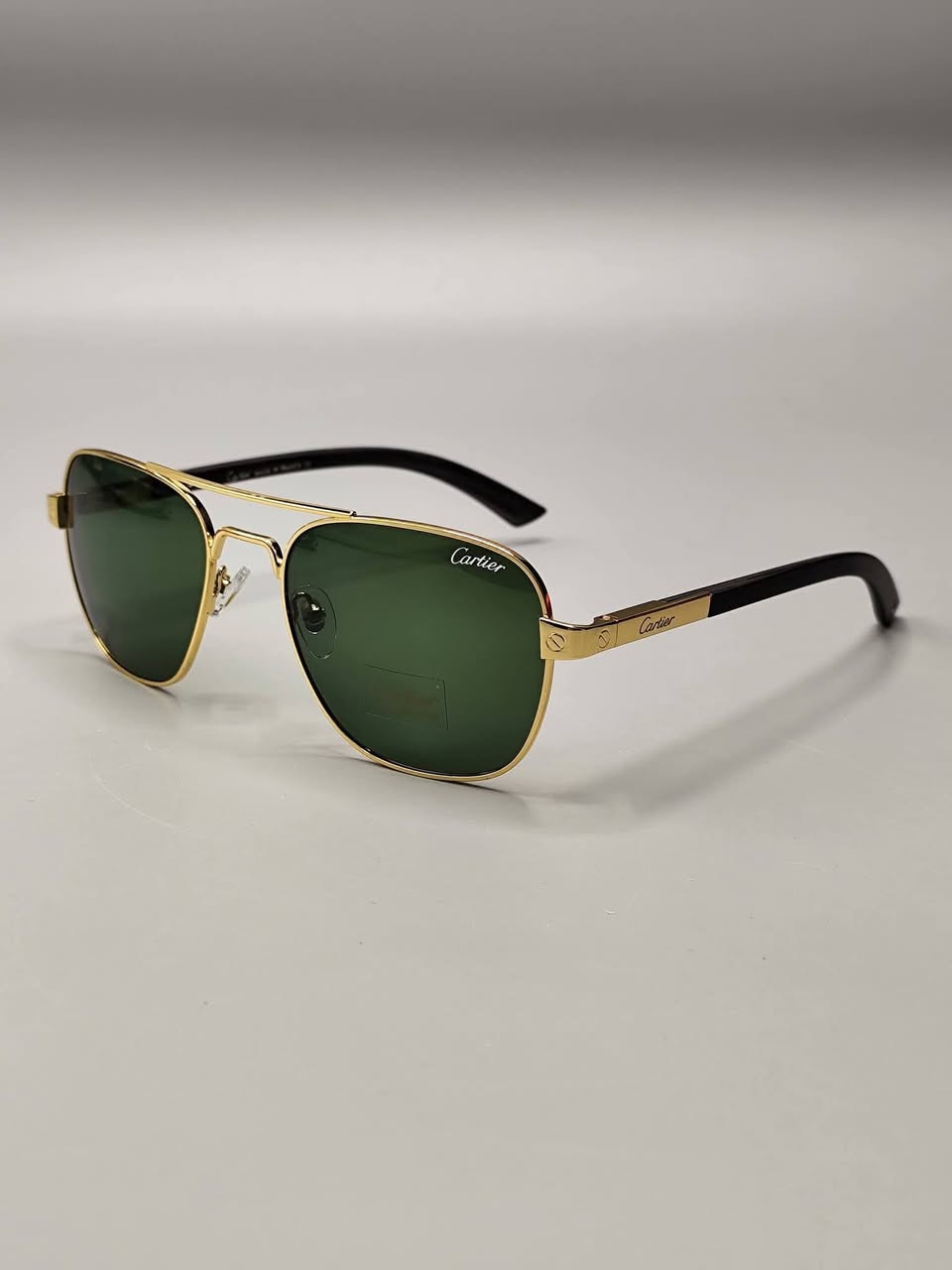 كارتير  رهيبه بمواصفات عاليه جدا وكوالتي أعلى
عدسه زجاج سميك لون زيتوني مميز
عدسه UV حمايه من الاشعات الضارة للعين
اذرع ديزاين الخشب
مخدات جلاتينيه طبيه مختمه
لون البدن ذهبي
مختمه بل كامل بدن وعدسه
قياس 58
تأتي مع علبه حافظه للماركه كاملة المرفقات
كوالتي فول الفول جدا عالي

السعر 30 الف 
التوصيل مجاني لجميع محافظات العراق 

للحجز مراسلة الحساب ( ترسل رقمك وعنوانك الكامل)

اضغط لمتابعة الصفحه ليصلك كل ما هو جديد ومميز
من (انس براند للاناقه العامه) متجر الاقتناء والهدايا الفخمه


**إذا كنت صاحب هذا الإعلان وتريد حذفه لأي سبب، رجاءا أرسل رسالة إلى الدعم الفني**