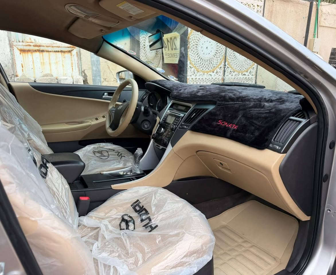 سوناتا 2014، بانزين بانزين أصل خليجي، سويجين وياها، متومة، أرقام وسنوية، طبق الأصل، سيارة جاهزة دينار ما تذب عليها،  تخم تاير جديد السيارة جاهزه  بمعنى الكلمة، مكان البصرة. *********** السعر 57 وبيه مجال مراوس ترهم متواجد انتصل ونت
