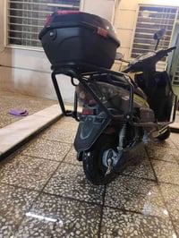 دراجه كهربائية نظيفه بل كامل فقط تبديل بطاريات و مصار هواي و سرعة 90 و...