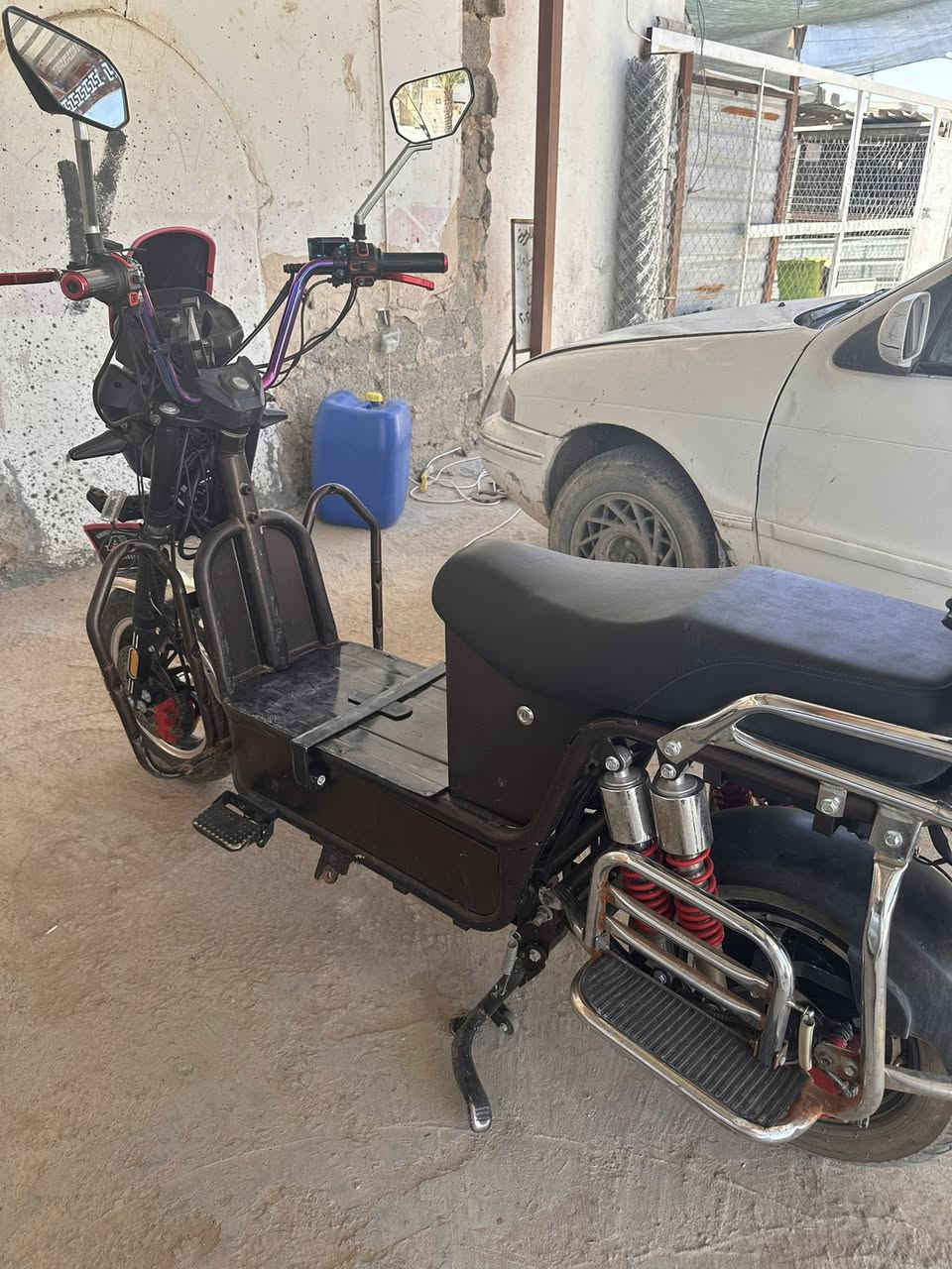 موطور جبلي للبيع سعره 350بي مجال ***********
