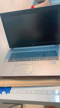 � للبيع لابتوب HP ZBook 17 G5 🔹  * المعالج: Intel Core i5-8300H * الرا...