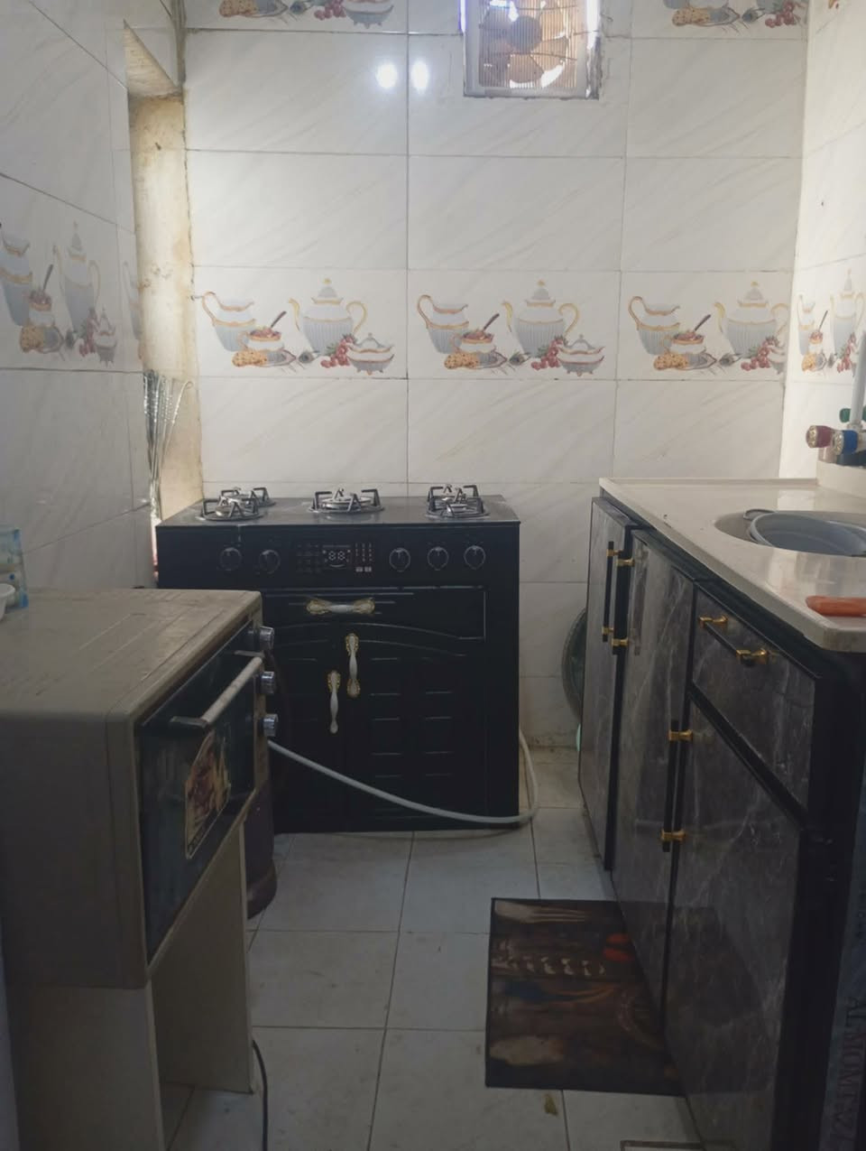 بيت للبيع شارع مطار قديم قرب أسواق عسوله بيت 50متر أساس صب بناء طابوك وسقف عكاده وغرفه فوك صاله ومطبخ سعره ١٥ هوه لاثاث اي ستفسار خاص


**إذا كنت صاحب هذا الإعلان وتريد حذفه لأي سبب، رجاءا أرسل رسالة إلى الدعم الفني**