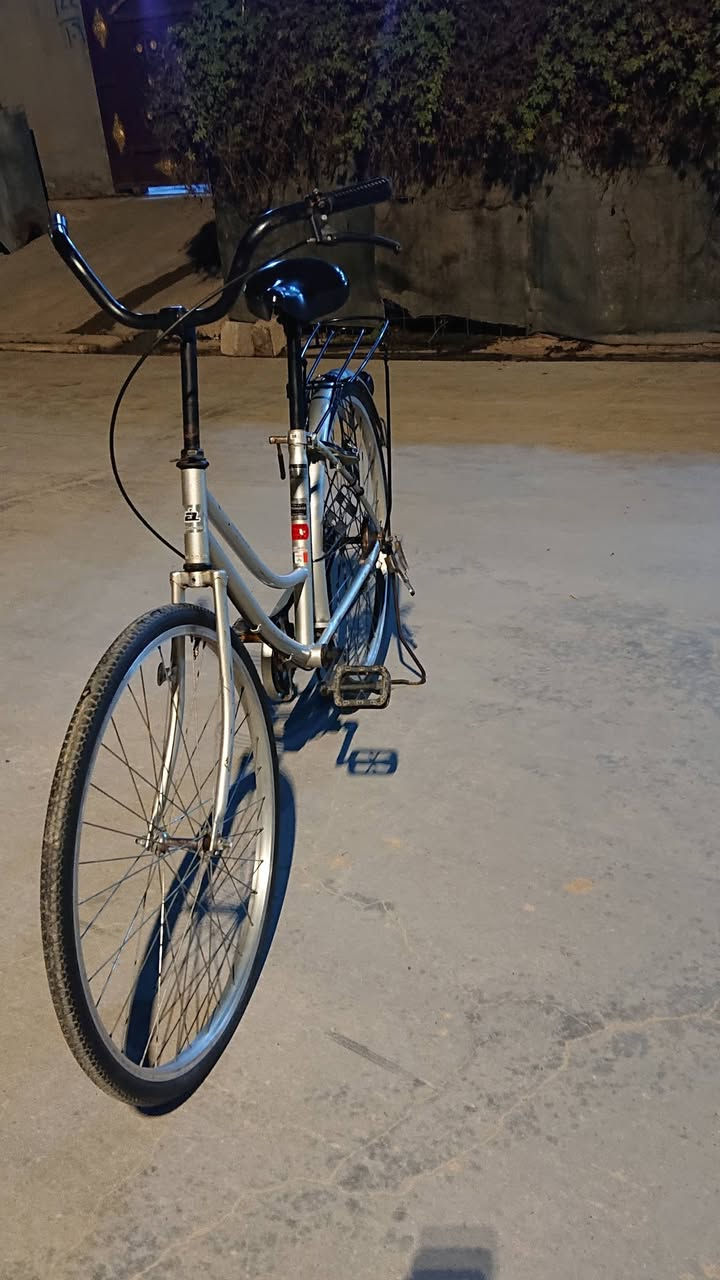 السلام عليكم بايسكل لبيع فول نضافه السعر 90بي مجال حك الجيه شراي تعال خاص


**إذا كنت صاحب هذا الإعلان وتريد حذفه لأي سبب، رجاءا أرسل رسالة إلى الدعم الفني**