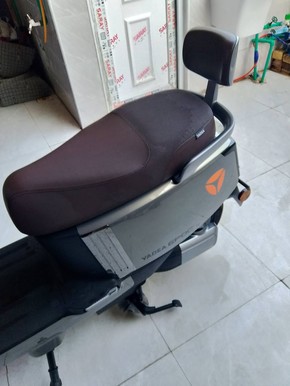 السلام عليكم دراجة شحن من شركة ياديا نوع يبوك سرعه 66 حقيقي تمشي بل شحنه الوحدة 100كيلو او 110 بيها نظام الP بيها مثبت السرعة و تربط على موبايل بصمه بيها ضمان
سنتين او 20 ألف كيلو بطارية+الملف وضمان سنة او 10 الف على الكهربائيات 

دراجة كارتون دجي وتشوف بعينك صار شهرين طالعه من الشركة ماشيه 180 كيلو بطاريات 5 38/ 72v ملف 3400 كبير دراجة مال بيت السعر 1150 بيها مجال قليل
رقم ***********
