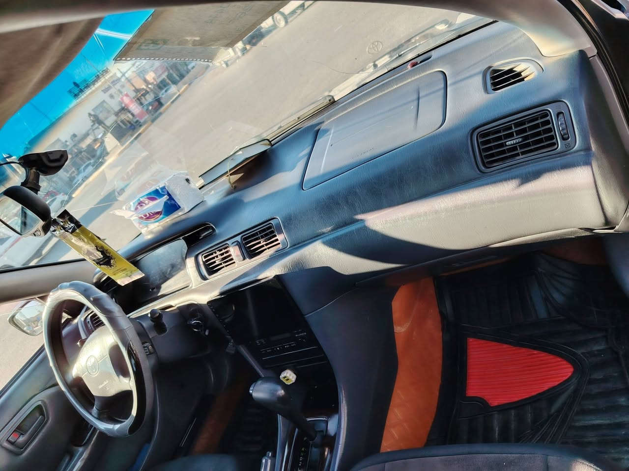 البيع كامري فتحه موديل 2000مكفوله من ضرب وتبديل صبغ جماليه فقط جاهزه من كلشي مابيه اي نقص سعر 80وبيه مجال راعي سنويه كربلاء رقم قادسيه انكليزي ***********
