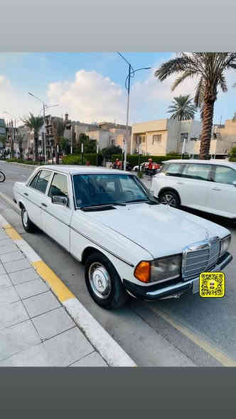 السلام عليكم مارسدس ابو جحيل سياره جديده محرك vvt  تبريد وي سويج موديل 1982سيارة جديدة وسعرها مناسب 50$ قفل 
مكان السيارة اليرموك الأربع شوارع او العامرية 
الاستفسار الاتصال ***********
