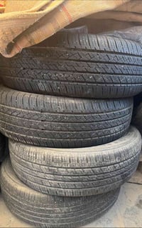 طقم تاير • ٢٣٥/٦٠/١٨ • نضيف ٩٠٪