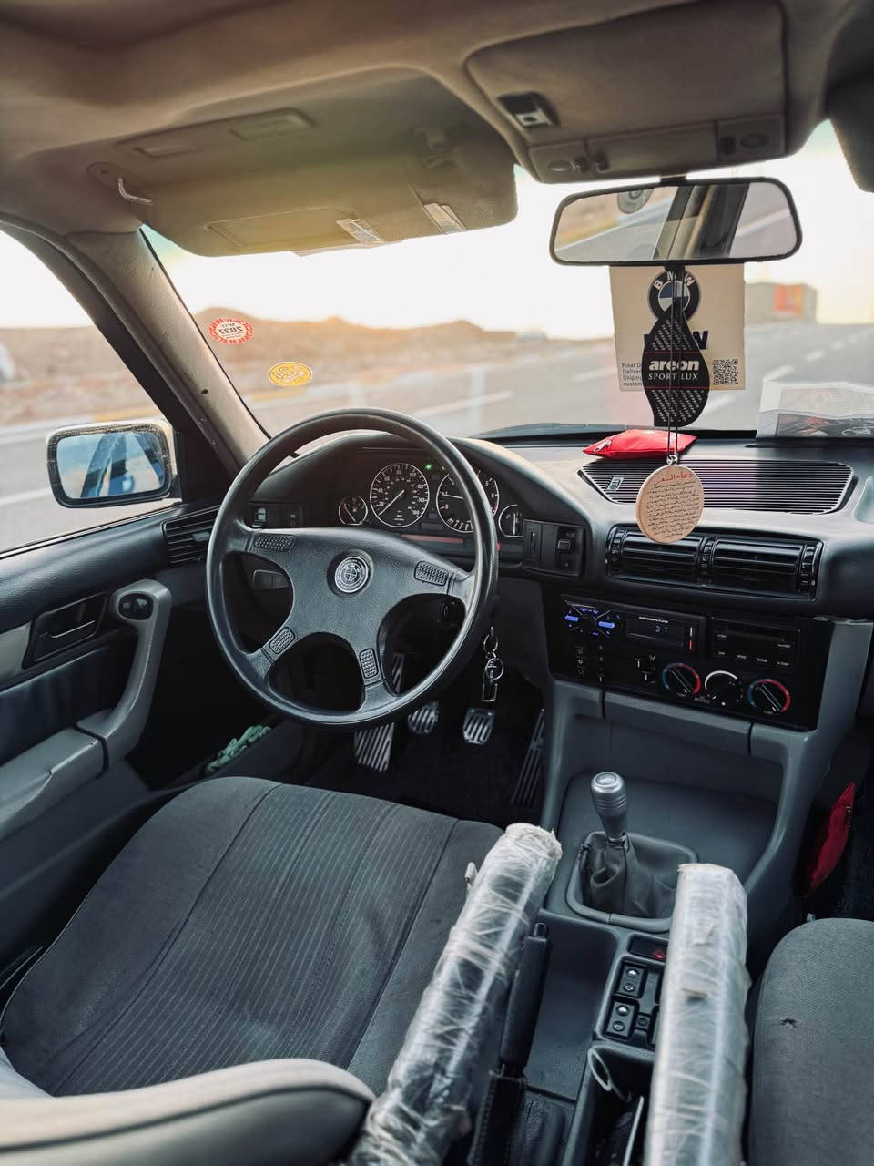 ***********.*********** ماشاءالله تبارك الله 
خواي گه وره به قسمه تي هه موو براياني بكات انشاالله
BMW.1992.525i.گيرعادي
سه ياره يه كي نمونه له جواني پاكي قوه ت🔥جام كاره بايي.٣ په رده.دعامي بيلادي.هوك بيلادي.ويل و تايه موشه به ك بيلادي.پيش پان.لايت بيلادي.كوشن بيلادي قوماش.بي دراوي.ناو رصاصي .٧ باليف.تبريد سارد و گه رم.قوه تيكي تا بلي تايبه ت .شوته سپورت سالونسا سپورت تاقم ئيسپانه بيلاد هه موو گياني به شه رت هه زه ٢٠٢٧ رقم و سنوي به ناوي خومه تا ٢٠٢٩ مانگي ٨.كوبون بانزيني كركوك كامل فرن كراوه كركوك  سقف بي معجون ليداني نييه.گيرو مه كينه اكسل كاره بايي موس براوه هه موو گياني به شه رت هه زار فيته ر.له ماله كه بي منه تم بو زانياري زياتر تيل بكه خزمه تت ده كه م شوين كويه.خواي گه وره به نسيبي هه ر كه سيكي كرد پر به سياره كه خيري لي ببيني مالي دوسته .
***********.*********** كويسينجاك, أربيل
