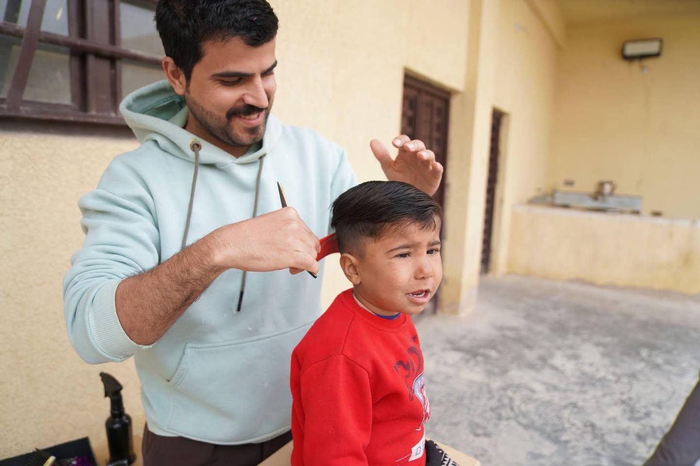💈يعلن معهد ايزيل لتعليم فن الحلاقة والتجميل 💈
✂️🔥فتح دورات الحلاقه الرجالية الاحترافيه 🔥✂️

عرض خاص للسعر لمده ثلاث ايام 250 الف تدفع لمره واحده لحين التخرج

🔴فترة استمرار الدوره مفتوحه لحين التعلم مع ضمان استرجاع  المبلغ بلكامل في حاله عدم تعلمك المهنه  100‎%‎🔴

🔴اضمن مستقبلك ويانه بمهنه تعيش وتكون نفسك منه🔴

💈التدريب عملي 100‎%‎ على اشخاص حقيقين تحلق خمسه اشخاص بليوم الواحد  احنه نجيبهم الك 

💈تحديد الشعر واللحية وصبغ الشعر واللحيه بطرق حديثه💈

💈الخيط والشمع وتنظيف البشره  💈

💈قص الشعر مشط ومقص وتشفير الشعر بالكامل 💈

💈احدث التسريحات الرسميه وقصات الشعر💈

💈صبغ الشعر 💈

💈التعامل مع الزبائن  وادارة صالون الحلاقه💈

💈بعد التخرج تستلم شهاده 💈

🔴💈العنوان كوت ساحه العامل مقابل حميد كرزات عماره ثاني طابق
💈

💈☎️ اتصال *********** ☎️💈وتساب ***********
