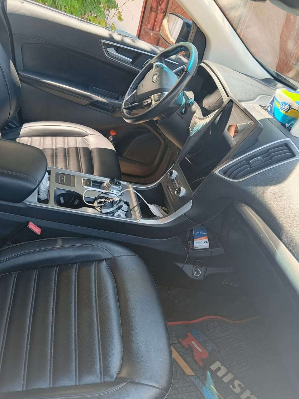 ford 2024 
فورد يدج 
فول فوله به س سلايدي نيه 
مه كينه و گيري به شه رت 
27 هه زار رؤشتوه 
بي ده عم و ليدراو 
سه نه وى تا 2031 تازه يه به ناوي خومانه ويه 
نوقساني نيه 
115 گه لا 
***********
واتساپي له سه ره 
*********** دار بنديهكان, السليمانية
