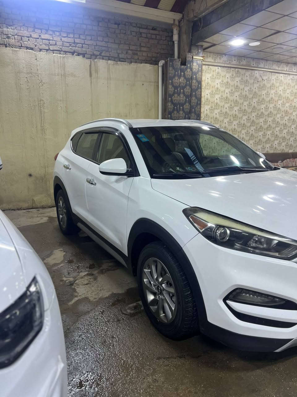 السلام عليكم 

توسان 2018
امريكي
ماشيه 140الف
فول موصفات عدا البنراما  والبصمه 
محرك2400
بصمه 
كشنات كهرباء سايق 
حساس امامي خلفي 
شاشه 
كامره اماميه خلفيه 
شاحن واير ليس
مود درايف 
بكلايت لد 
لد نهاري 
تبريد خلفي 

رقم انبار  تحويل مباشر 
السعر 160وبيه وجال 
مكان السياره الانبار الفلوجه
 للاتصال ***********
