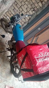 دراجة البيع مستعجل محتاج فلوس دراجة مكينة ما مفتوحه07707226362