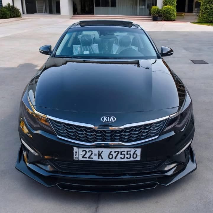 السلام عليكم..
سيارة كيا أوبتما (Kia Optima) موديل 2019، فئة S الرياضية، للبيع. السيارة وارد أمريكي وبحالة ممتازة  
المواصفات:
• المحرك: 2400 GDI، 
• المظهر :فئة S المعروفة بلمساتها الرياضية، ويل 18 بلادي، دعاميات رياضية، جناح خلفي، ولايتات LED نهارية.
• الداخلية: مقاعد جلد وقماش (نظيفة جداً)، شاشة كبيرة تدعم Apple CarPlay و Android Auto، تحكم ستيرن كامل، تشغيل بصمة.
• الأنظمة الذكية: رادار جانبي (نقطة عمياء)، رادار خروج عن المسار، رادار تصادم أمامي، وحساسات خلفية .
• السيارة ماشية [ 60 الف] ميل.
الحادث : [خفيف بنيد فقط بدون ايرباكات وبارد قليل جدا بالباب مال الراكب].
السعر: ( 145 )
المكان: [ الديوانية ]
للاستفسار والاتصال: [ *********** ] 
واتساب ( *********** )
